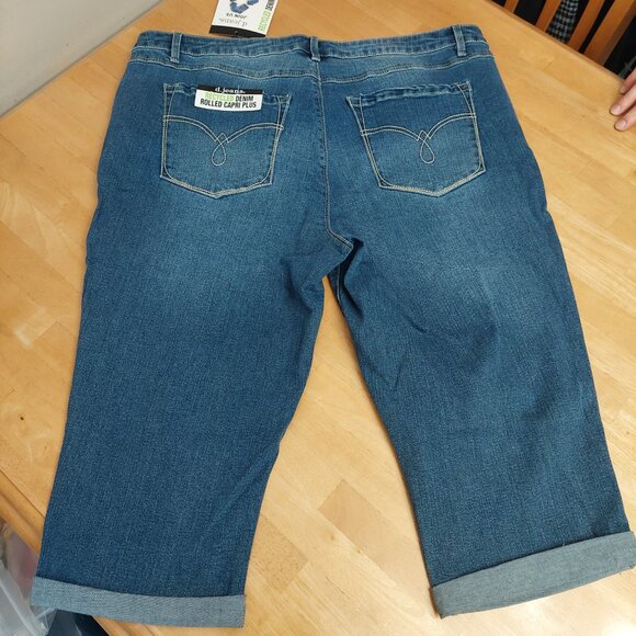 Women's D.JEANS Plus Size Recycled Denim Rolled Capri Blue Jeans Size 20 - Picture 6 of 11